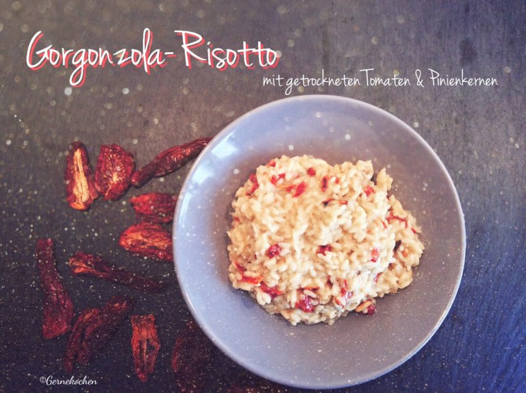 Gorgonzola-Risotto mit getrockneten Tomaten und Pinienkernen
