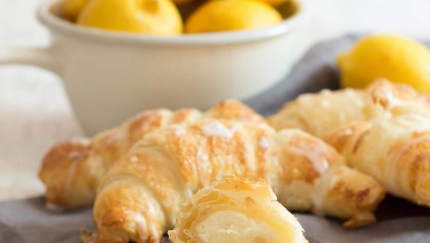 Lemon Cheesecake Croissants