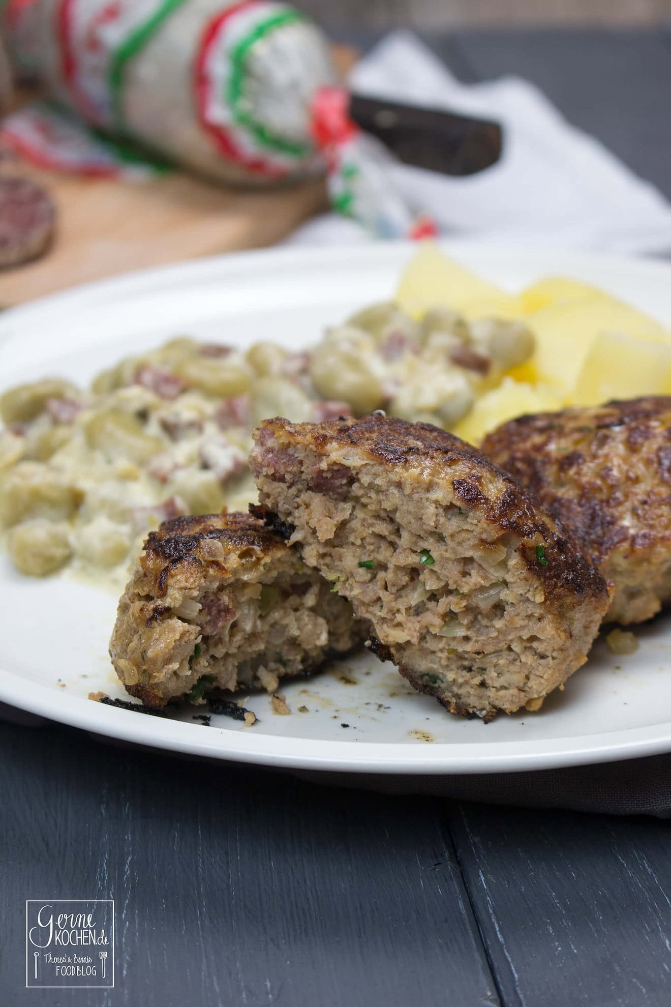 Salami-Frikadellen &amp; dicke Bohnen - Gernekochen