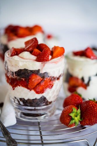 Erdbeer-Brownie-Tiramisu