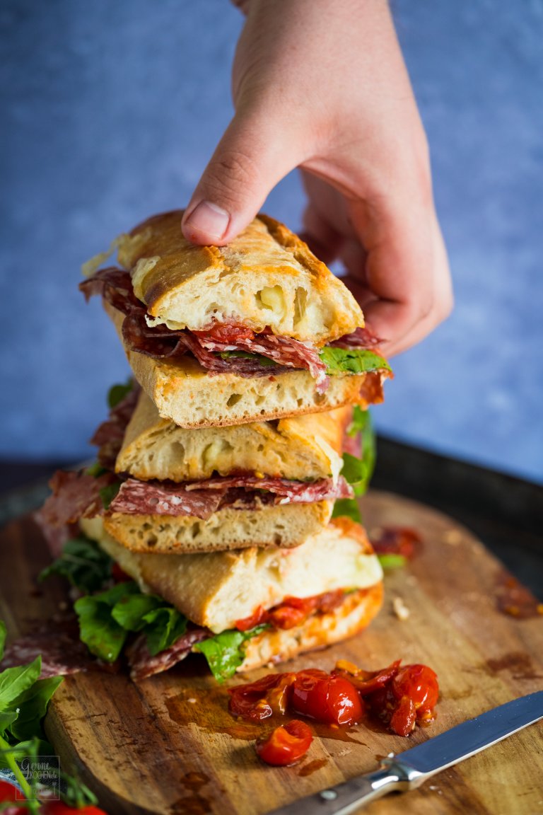 Ciabatta-Salami-Sandwich