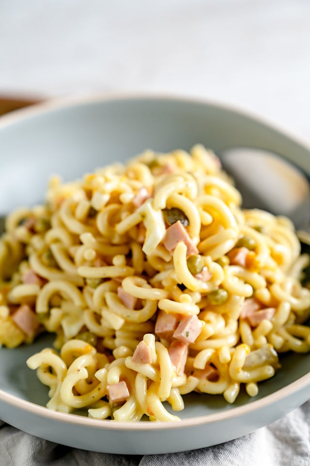 Klassischer Nudelsalat nach Mama - Rezept von Gernekochen.de