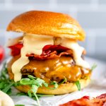 Wagyu Burger mit Bacon