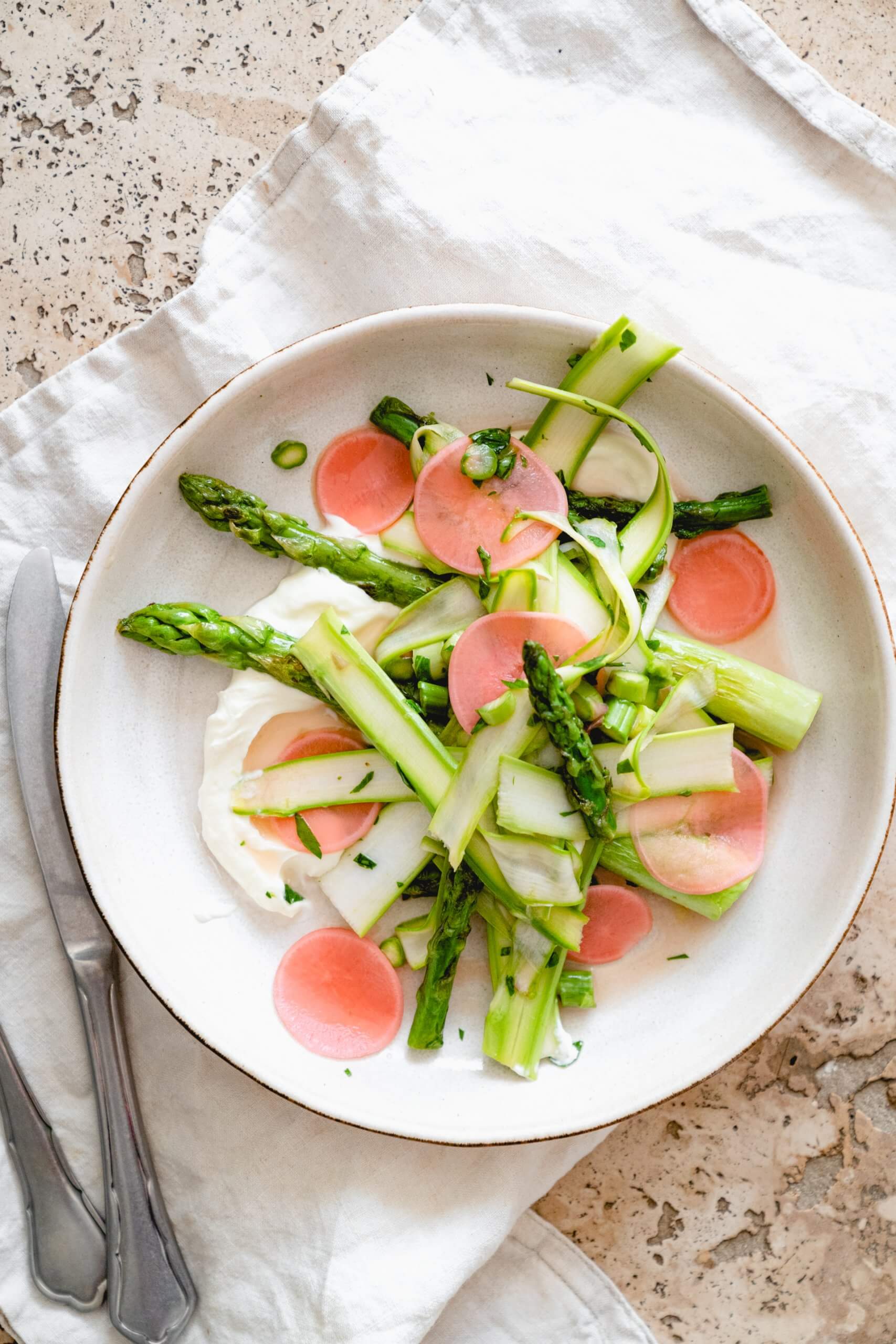 Grüner Spargelsalat – perfekter Salat für den Sommer