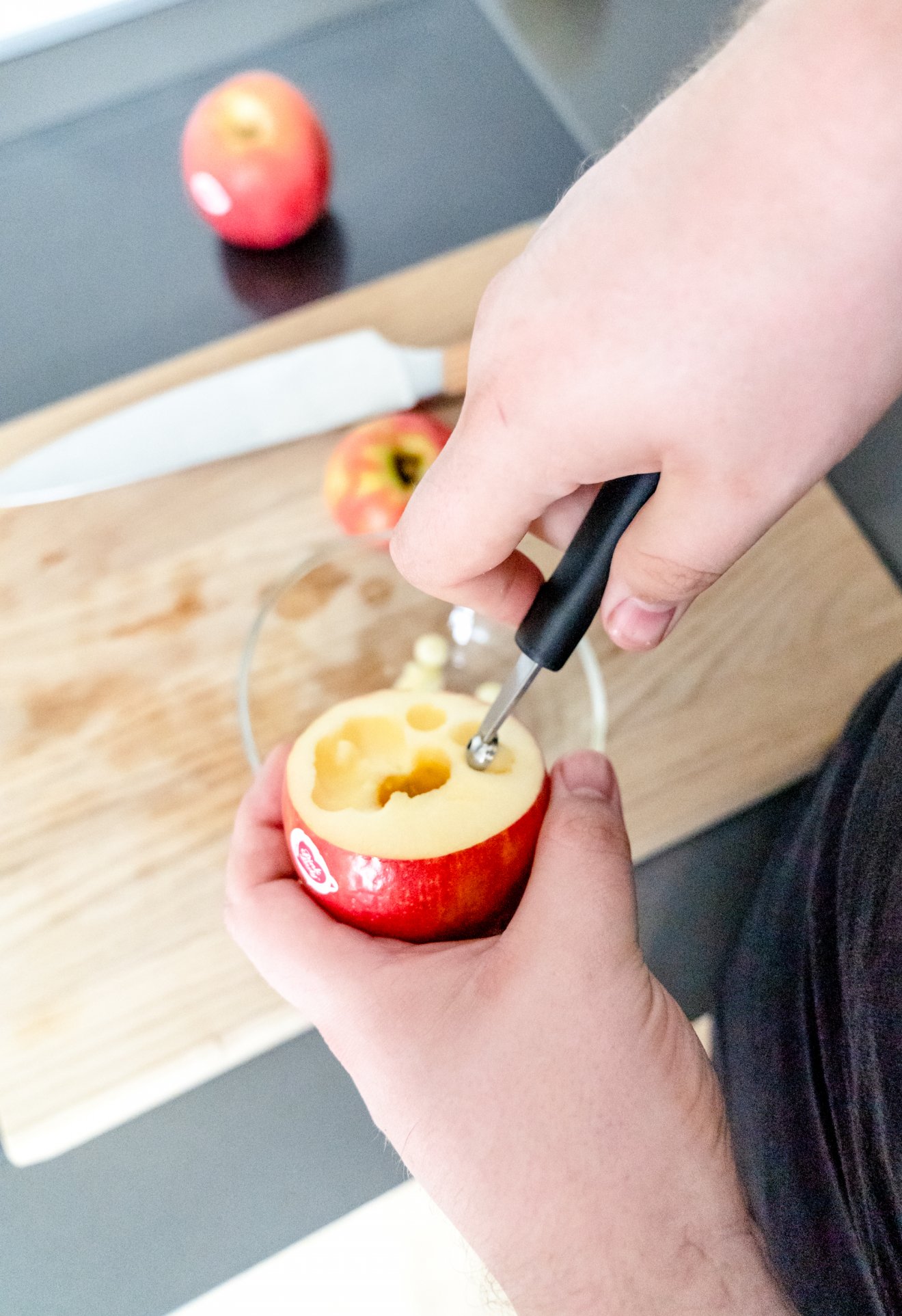 Minzeis mit Apfel-Honig Topping - Rezept von Gernekochen.de