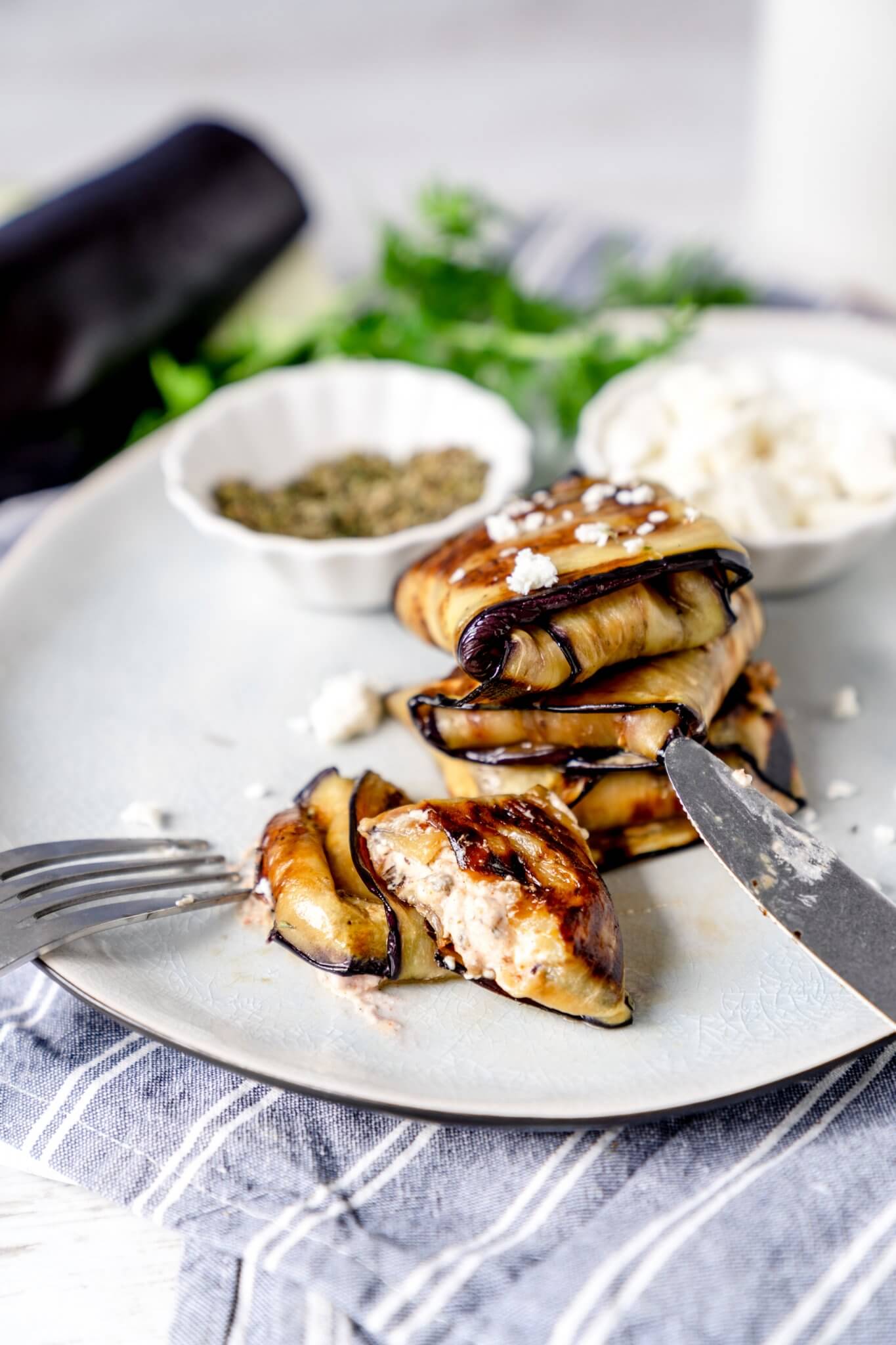 Auberginenpäckchen - Rezept von Gernekochen.de