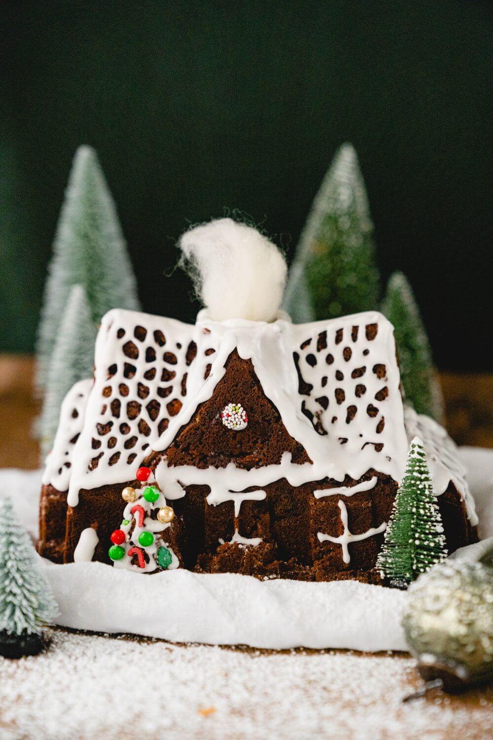 Schokoladen-Gugelhupf extra saftig - Rezept von Gernekochen.de