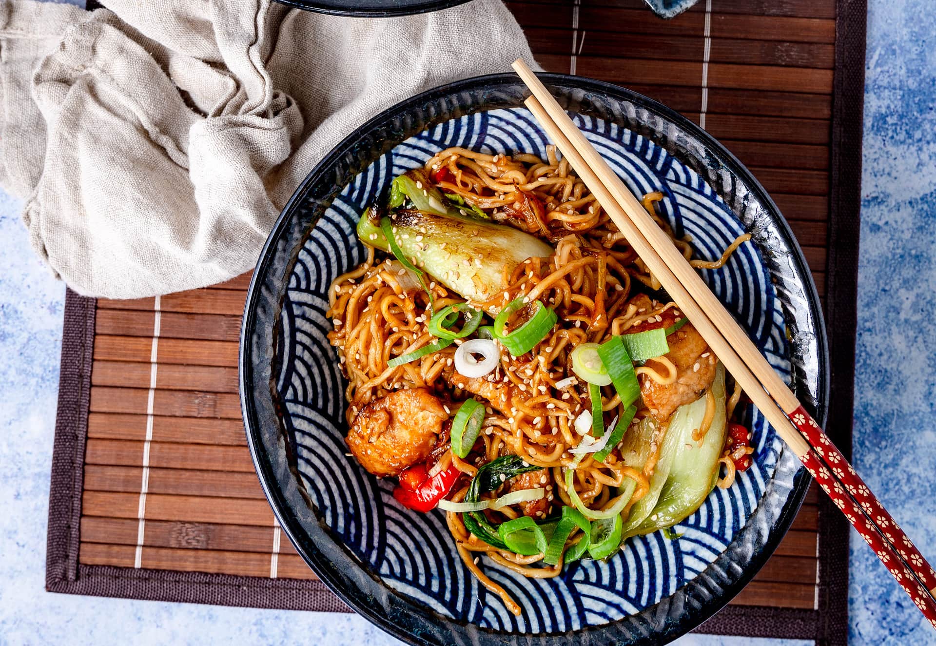 Gebratene Nudeln mit Hhnchen - Rezept vom Asia Imbiss