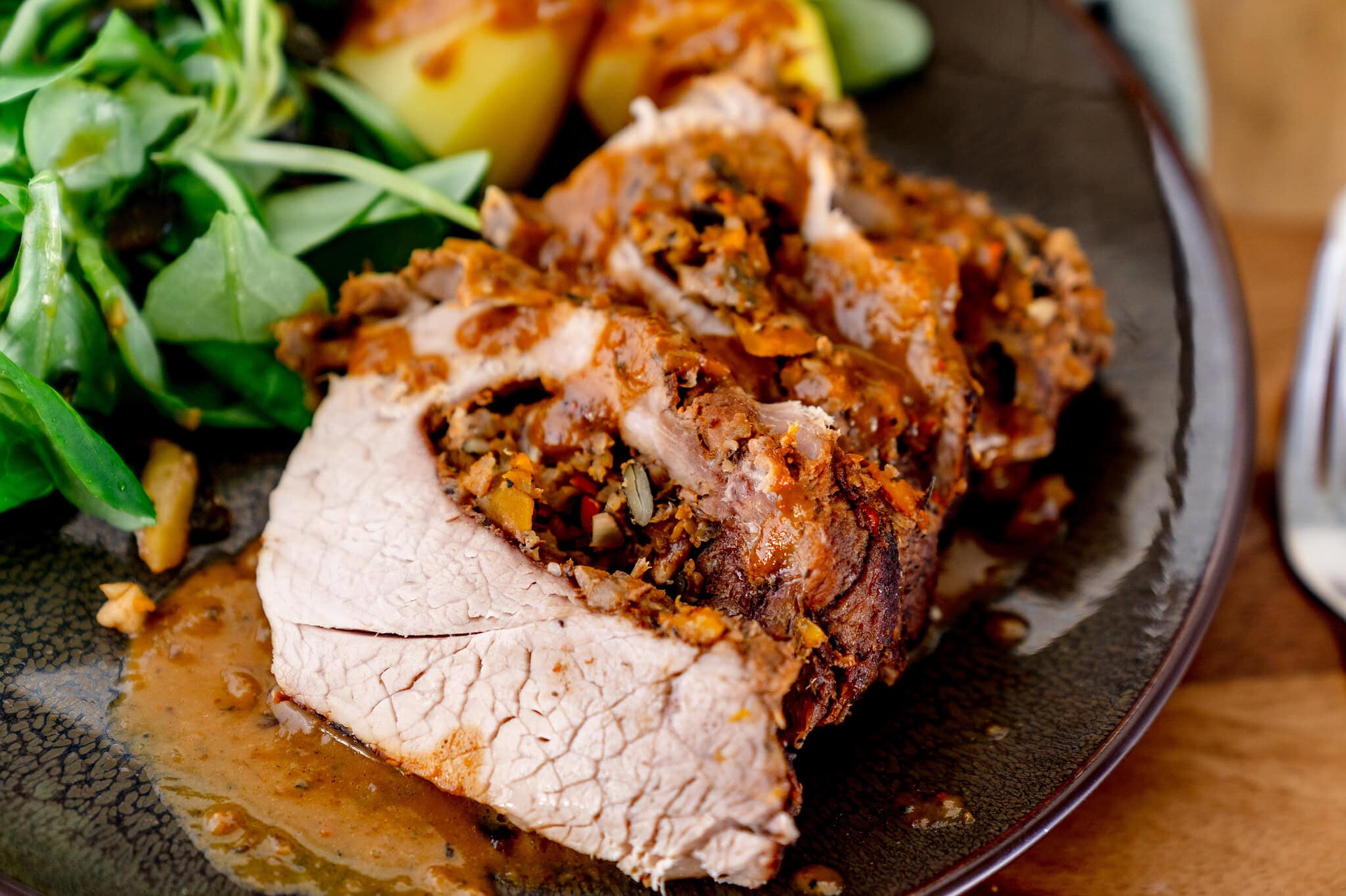 Schweinebraten mit Kürbis-Apfel-Füllung - von Gernekochen.de Schweinebraten mit Kürbis-Apfel-Füllung - von Gernekochen.de