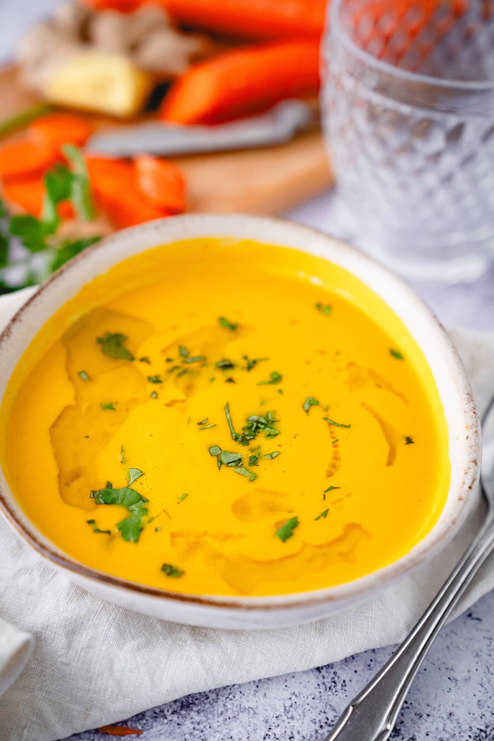 Karotten-Ingwer-Suppe - Rezept von Gernekochen.de