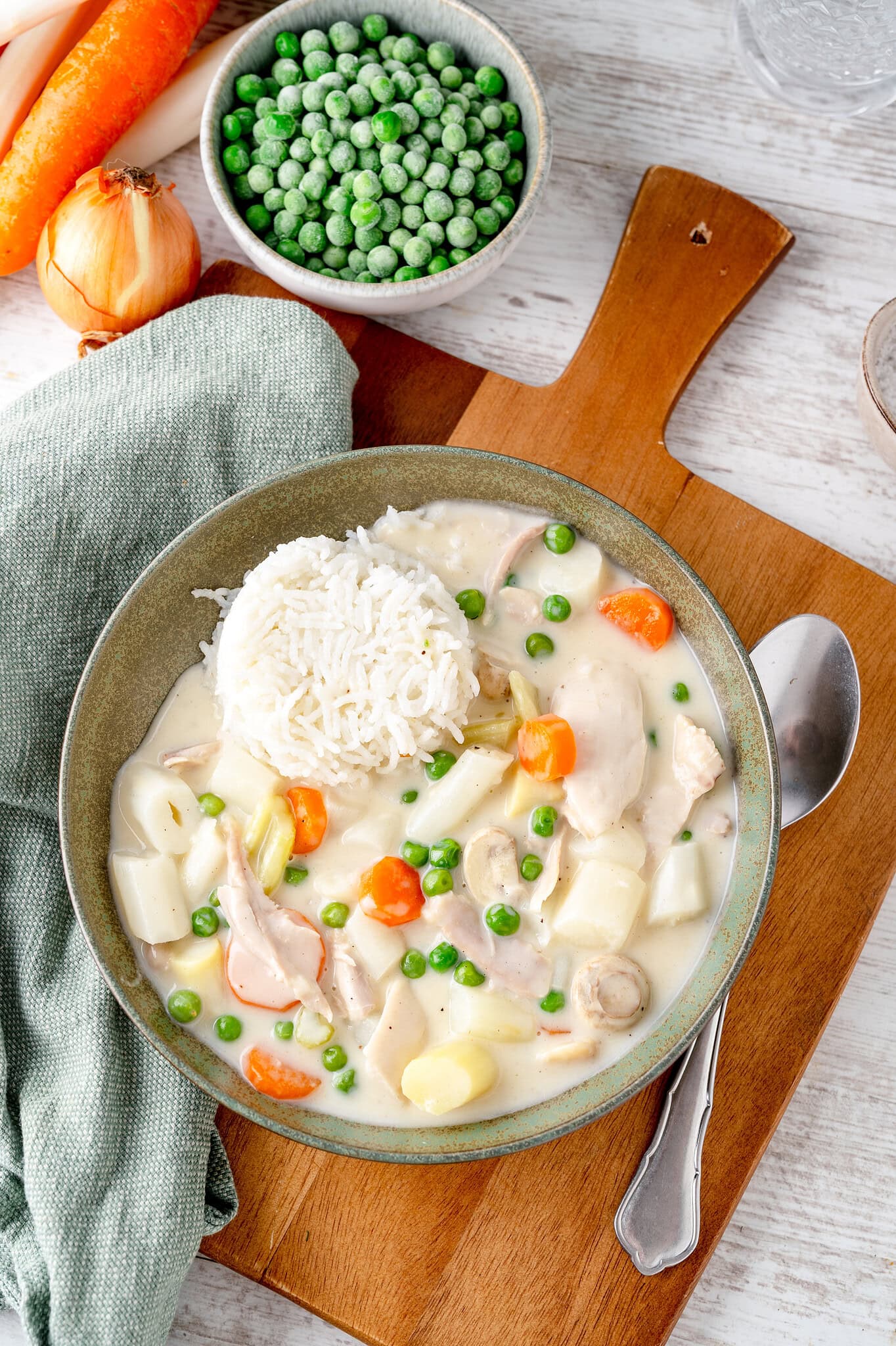 Hühnerfrikassee mit Spargel - Rezept von Gernekochen.de