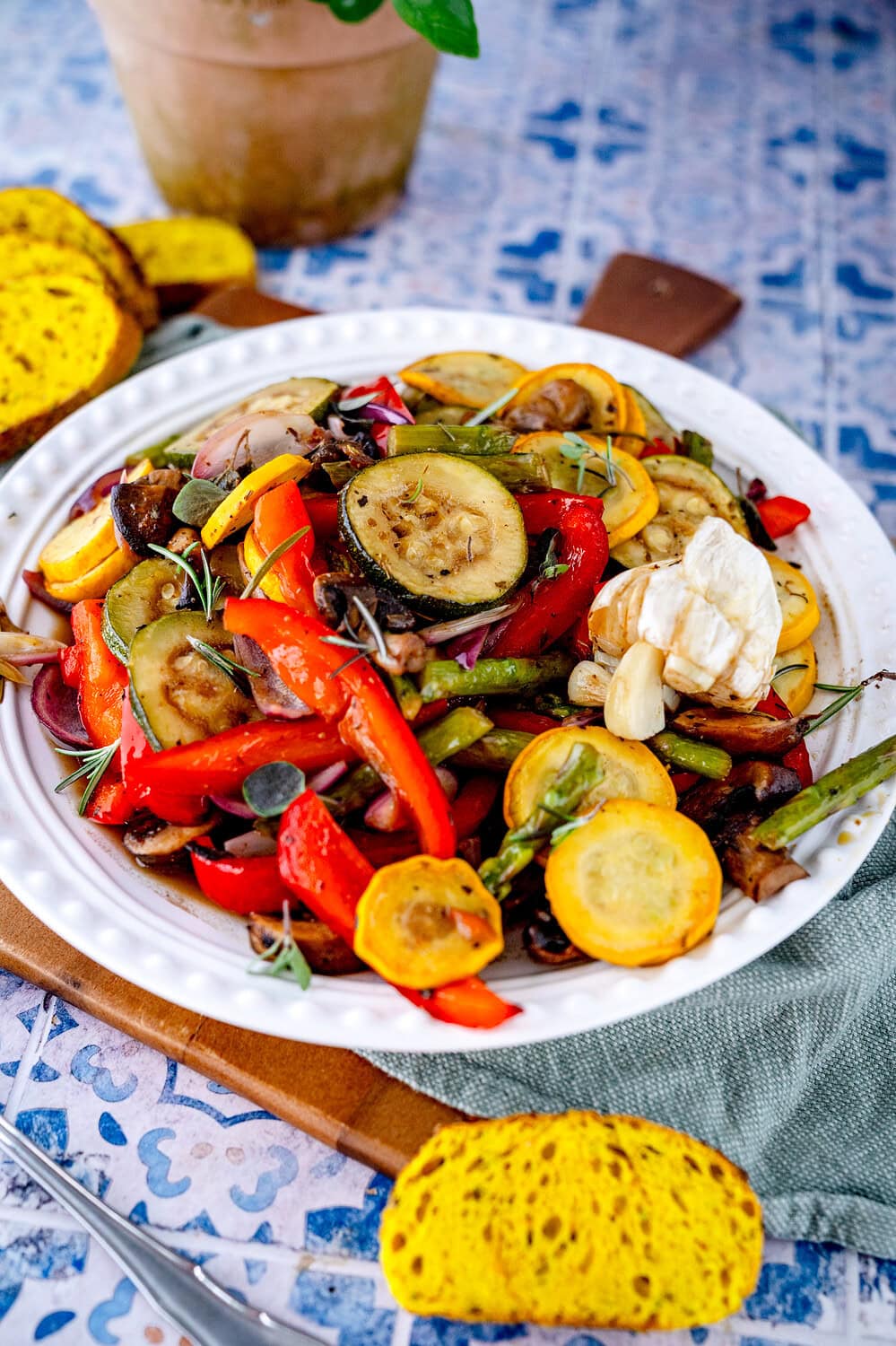 Antipasti aus der Heißluftfritteuse - Rezept von Gernekochen.de Antipasti aus der Heißluftfritteuse - Rezept von Gernekochen.de