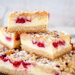 Himbeer-Quark-Kuchen mit Streuseln