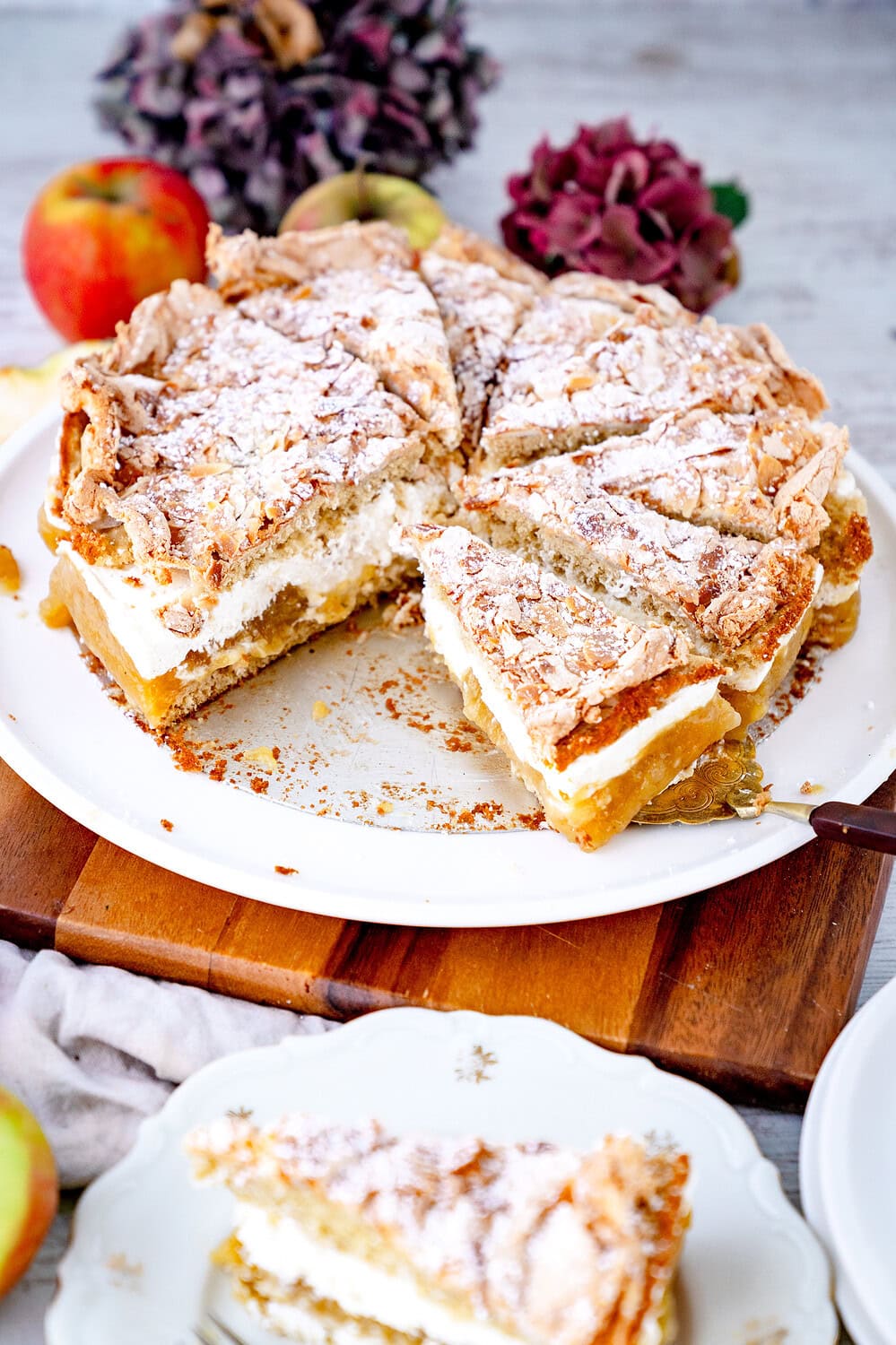 Apfel-Baiser-Torte