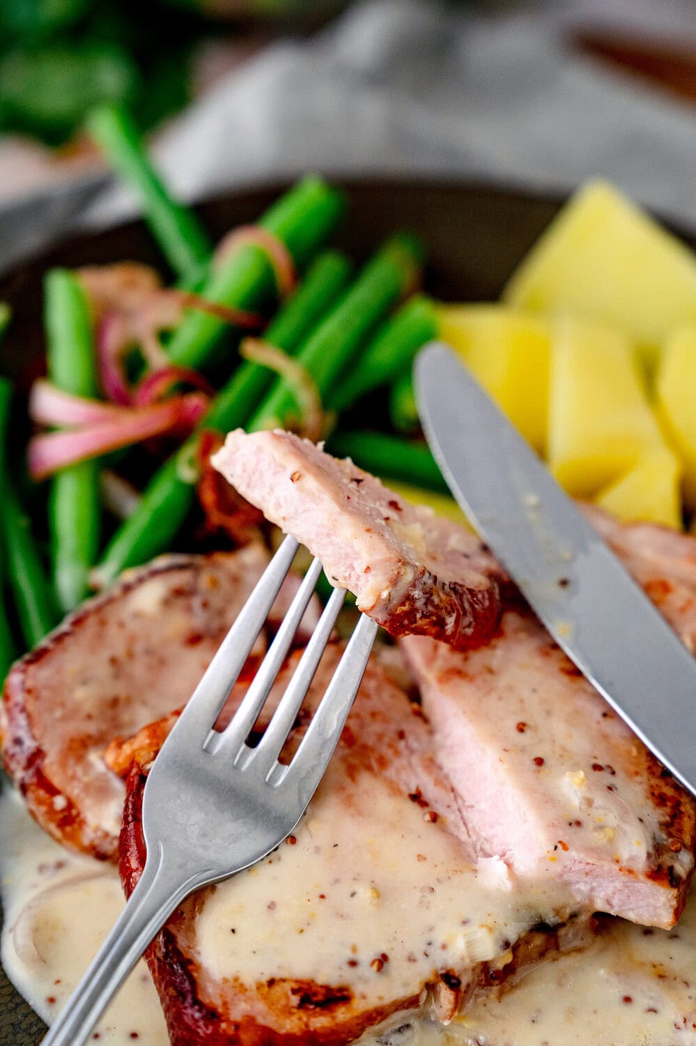 Kasseler in Senf-Sahne-Sauce