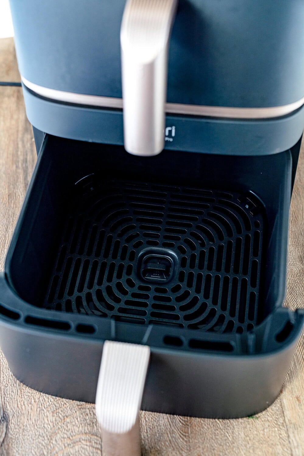 Cosori Turbo Tower Pro Smart