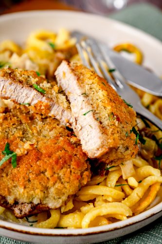 Kalbsmedaillons mit Lauch und Maronen