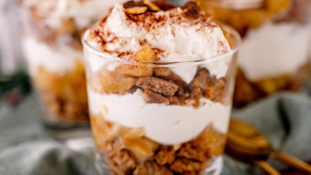 Bratapfel Tiramisu geschichtet im Glas