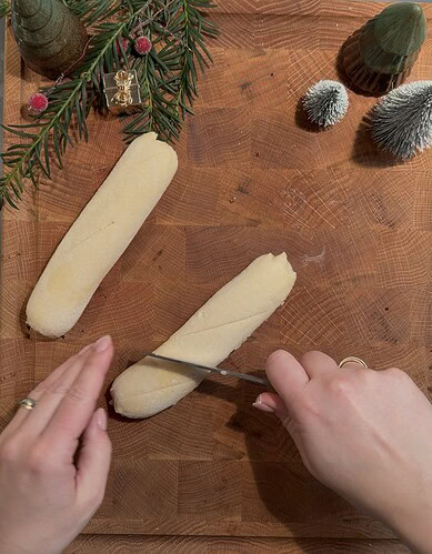 Schneideanleitung Laugengebäck Nikolausstiefel