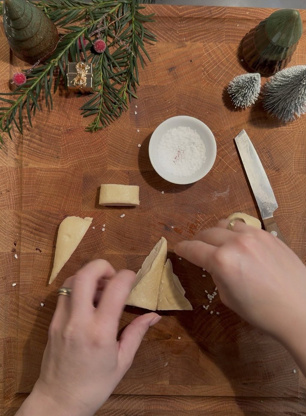 Schneideanleitung Laugengebäck Nikolausstiefel