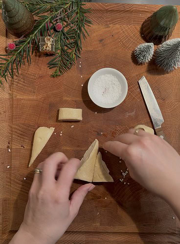 Schneideanleitung Laugengebäck Nikolausstiefel