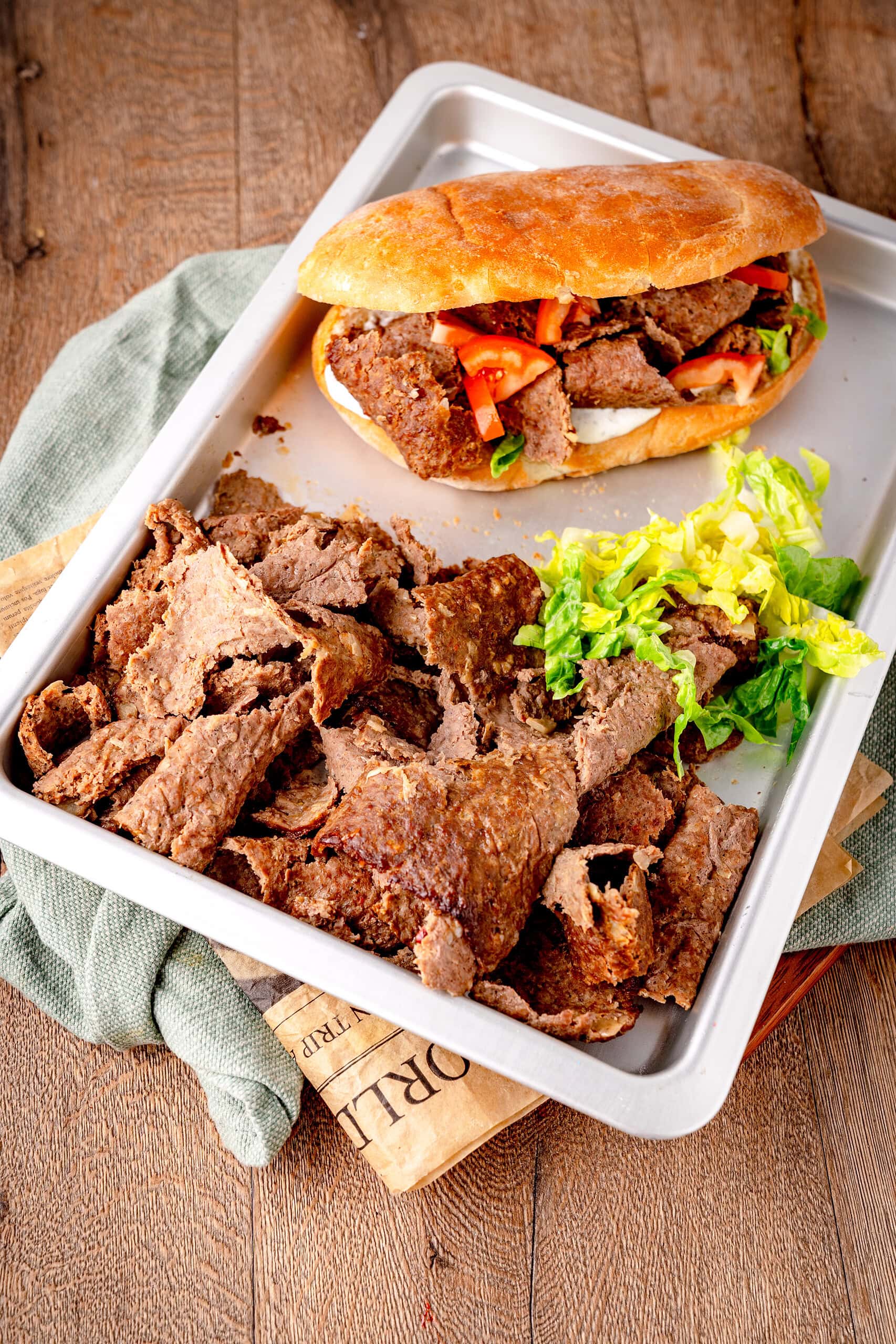 Der virale TikTok Döner mit dem Backpapiertrick und Dönerfleisch