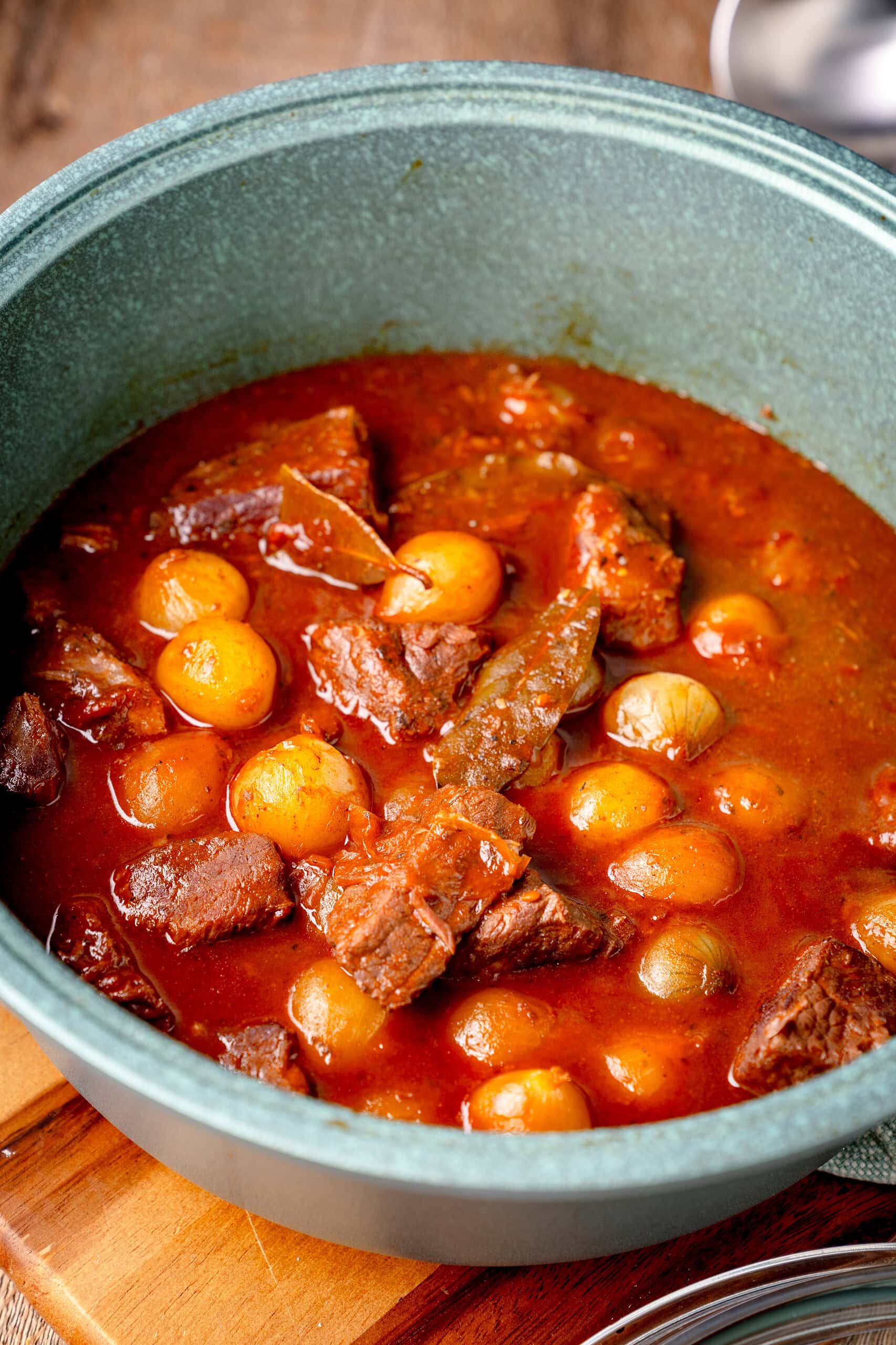 Stifado mit Perlzwiebeln