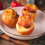 Saftige, gebackene Bratäpfel mit Zimt und Marzipan