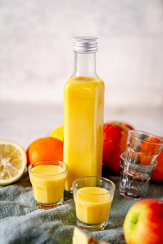 Ingwer Shot selber gemacht Rezept mit Orange und Apfel