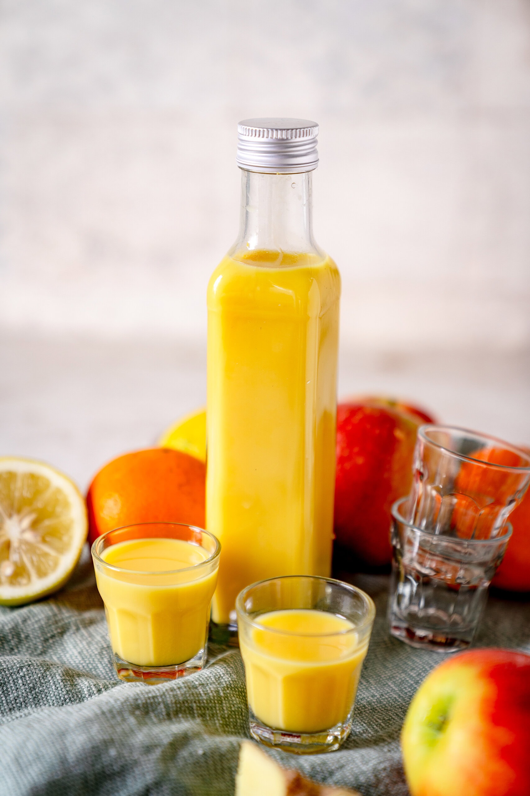 Ingwer Shot selber gemacht Rezept mit Orange und Apfel