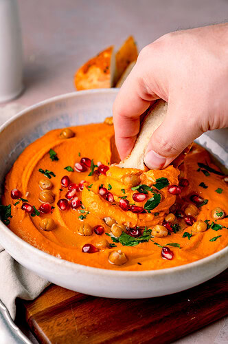 Gerösteter Paprikahummus