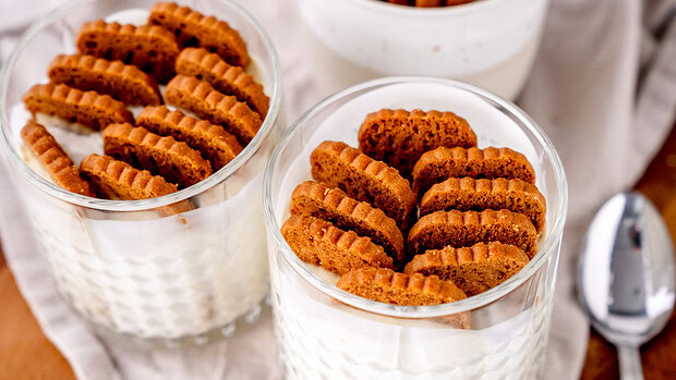 Viraler Japanese Cheesecake aus nur 2 Zutaten in Gläsern.