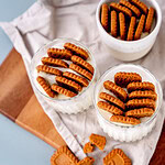 Köstliche Kekse im Glas mit Joghurt, perfekt für Desserts, Snacks und Kaffeepausen, lecker und einfach.