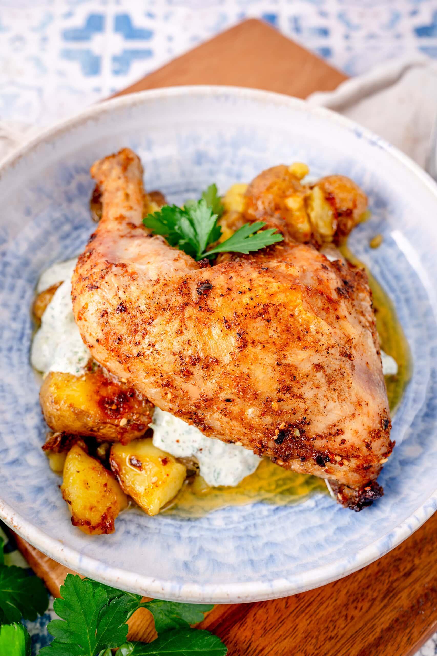 Za'atar Hähnchenschenkel aus der Heißluftfritteuse