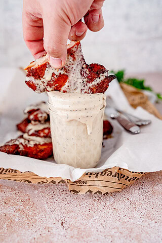 Gesmoktes Pollo Fino mit Alabama White Sauce